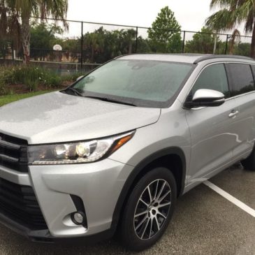 2017-toyota-highlander-se