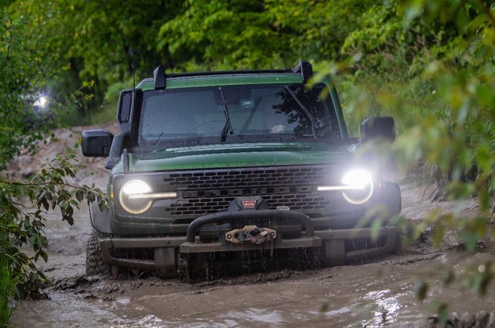 2024-ford-bronco-everglades-002